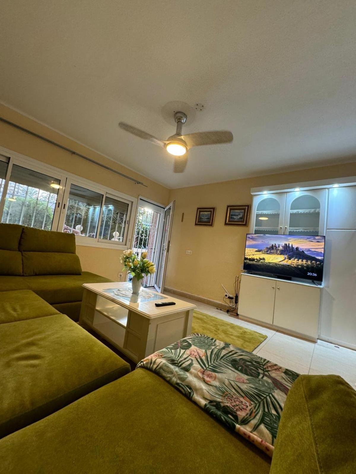 Super Terrace Levante Front Line Apartment Los Ranchos Self Check-In, Free Parking ベニドルム エクステリア 写真