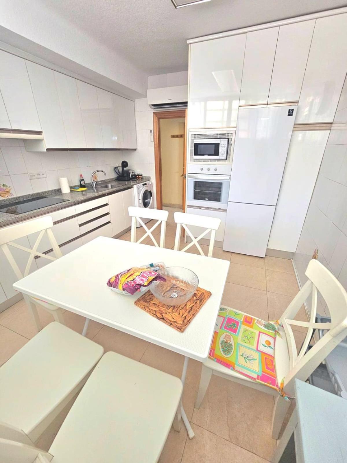 Super Terrace Levante Front Line Apartment Los Ranchos Self Check-In, Free Parking ベニドルム エクステリア 写真